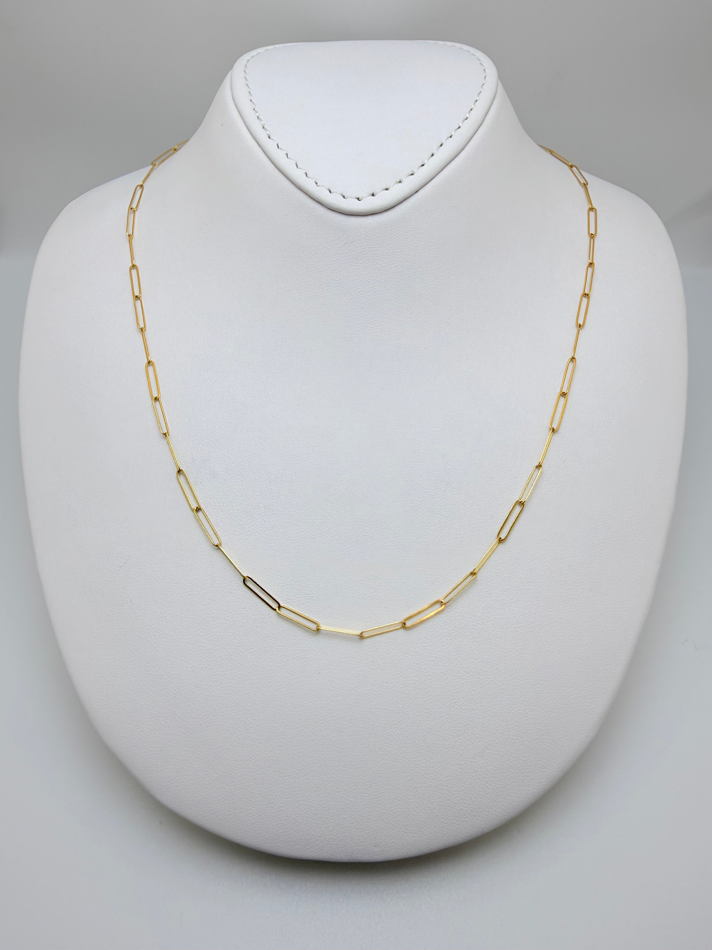 18k Paperclip chain