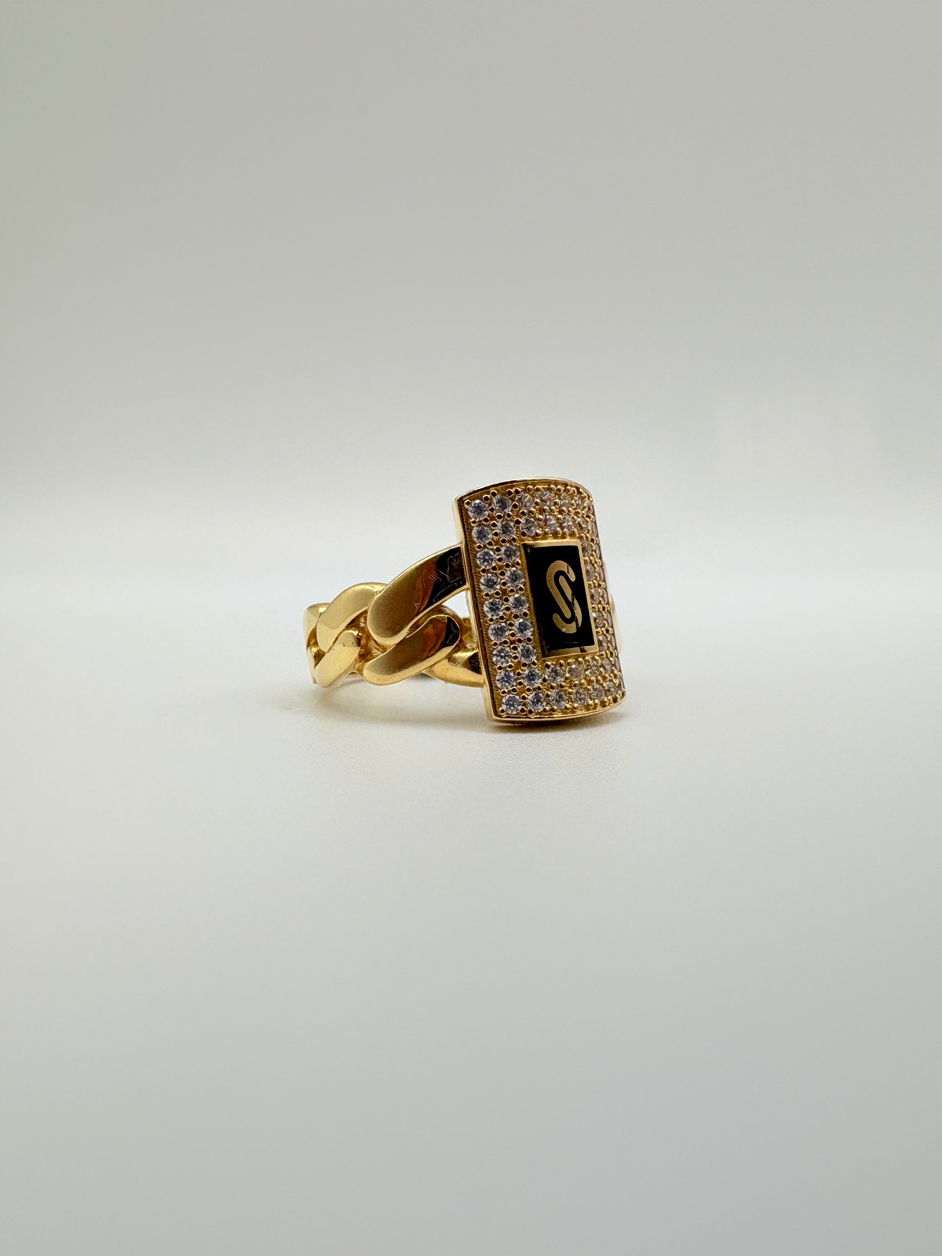 18k ring